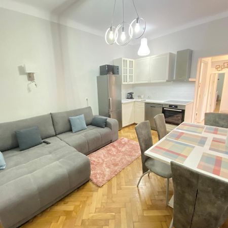 Boem 2 Sibiu Old Town Apartment Ngoại thất bức ảnh