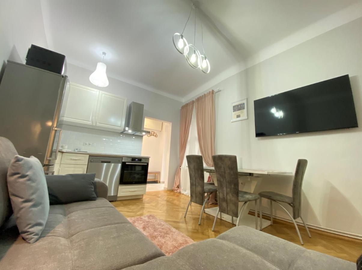 Boem 2 Sibiu Old Town Apartment Ngoại thất bức ảnh