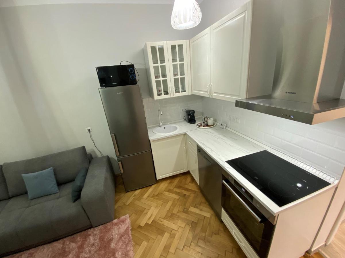 Boem 2 Sibiu Old Town Apartment Ngoại thất bức ảnh