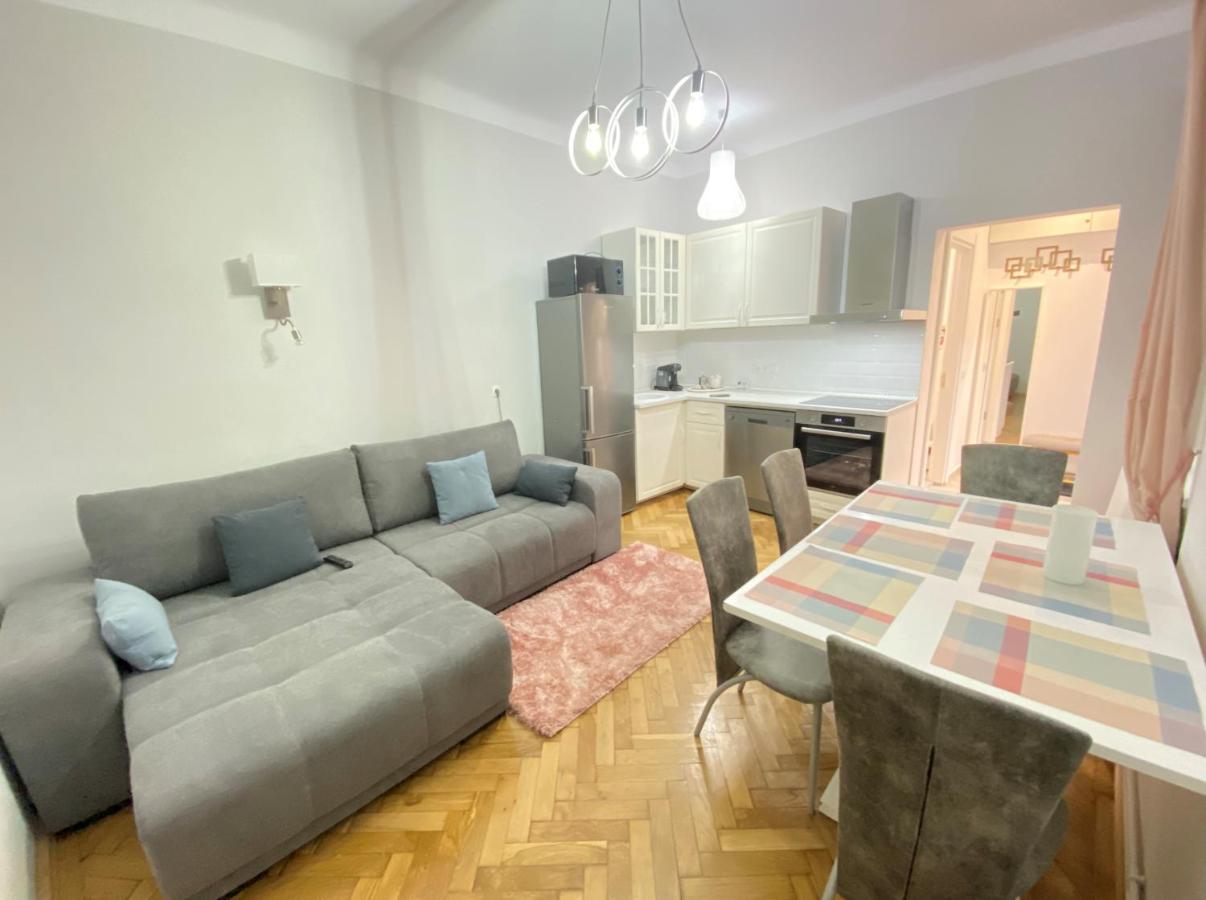 Boem 2 Sibiu Old Town Apartment Ngoại thất bức ảnh