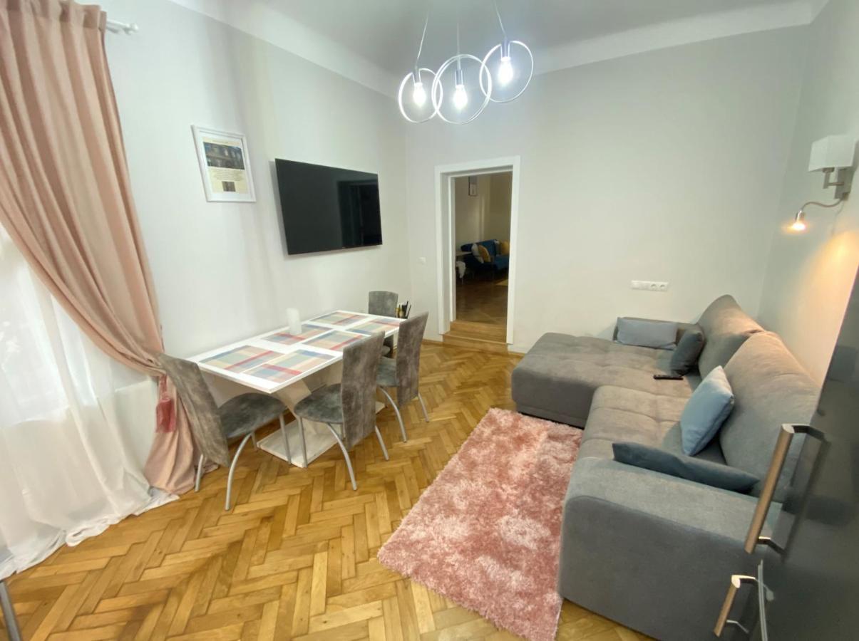 Boem 2 Sibiu Old Town Apartment Ngoại thất bức ảnh