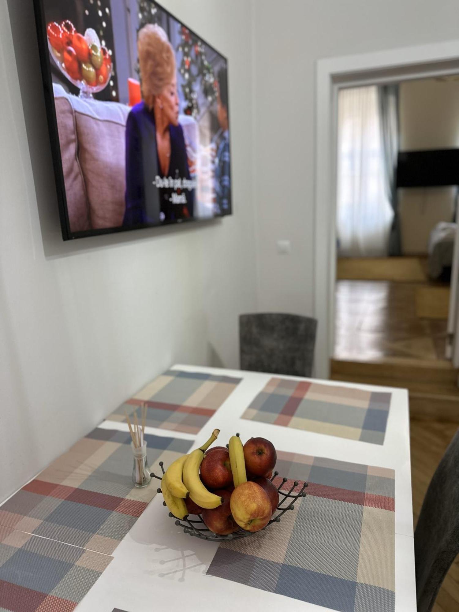 Boem 2 Sibiu Old Town Apartment Ngoại thất bức ảnh